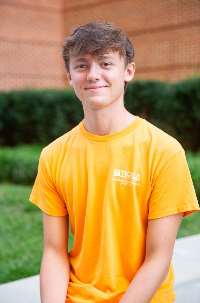 Headshot of Carter Lewis