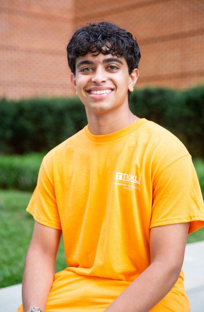 Headshot of Samarth Mathur